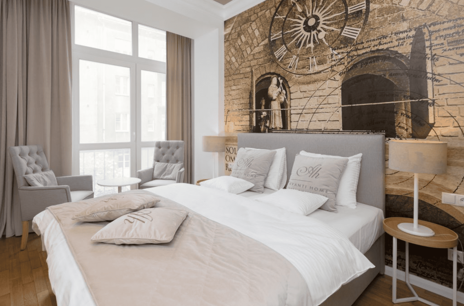 A beautiful apartment with a spacious terrace a 5-minute walk from the Main Square