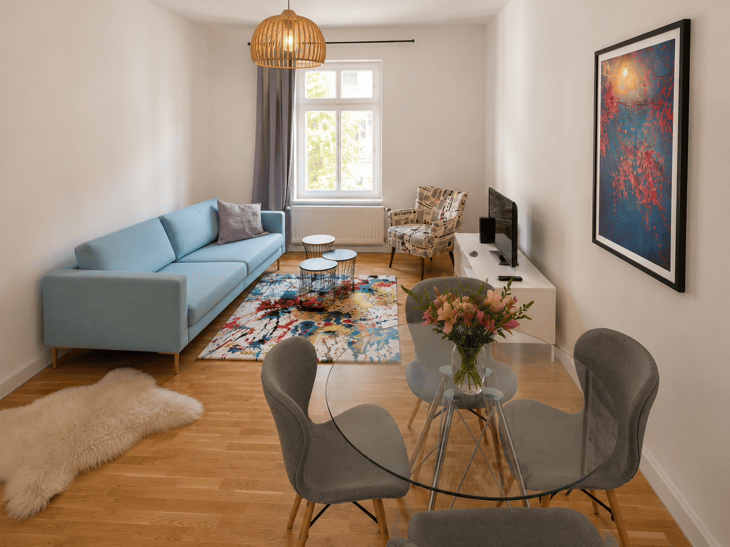 Sunny 3-Bedroom apartment with balcony in Berlin-Mitte
